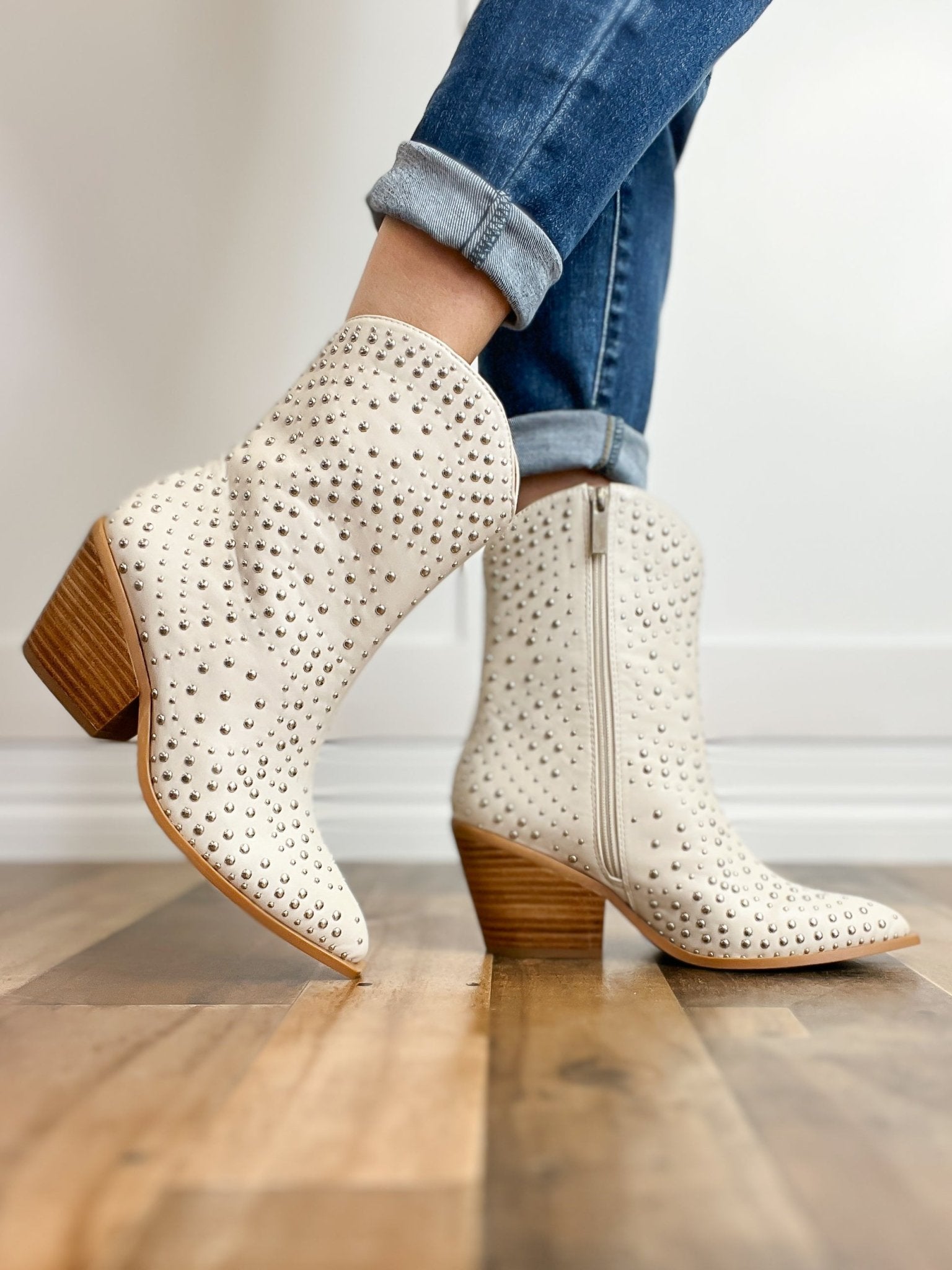 LOWLIGHTS - Uptown Boutique Ramona