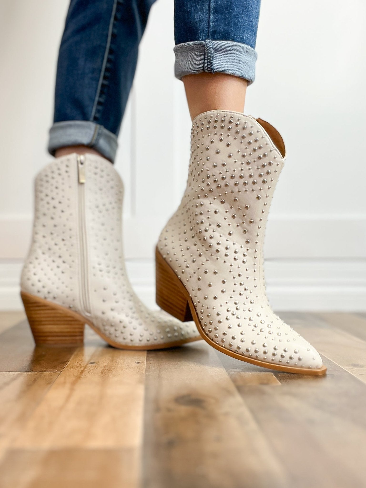 LOWLIGHTS - Uptown Boutique Ramona